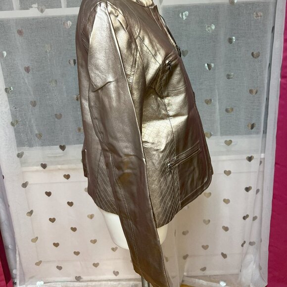 #192 Chico's Shiny Pleather Jacket Size 3 (16) - Picture 2 of 6